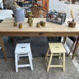 Farm table