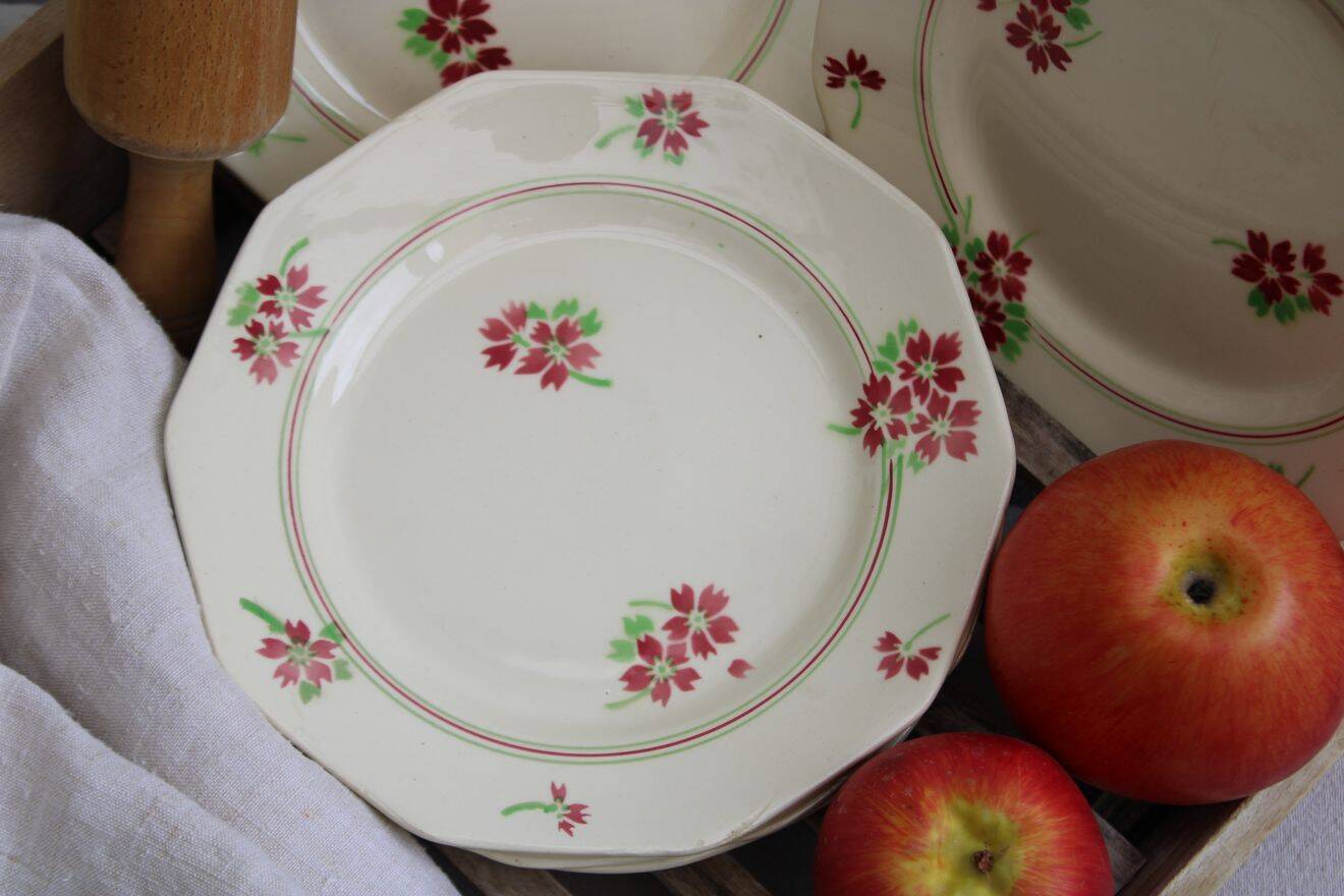 Set of 6 ceramic dessert plates