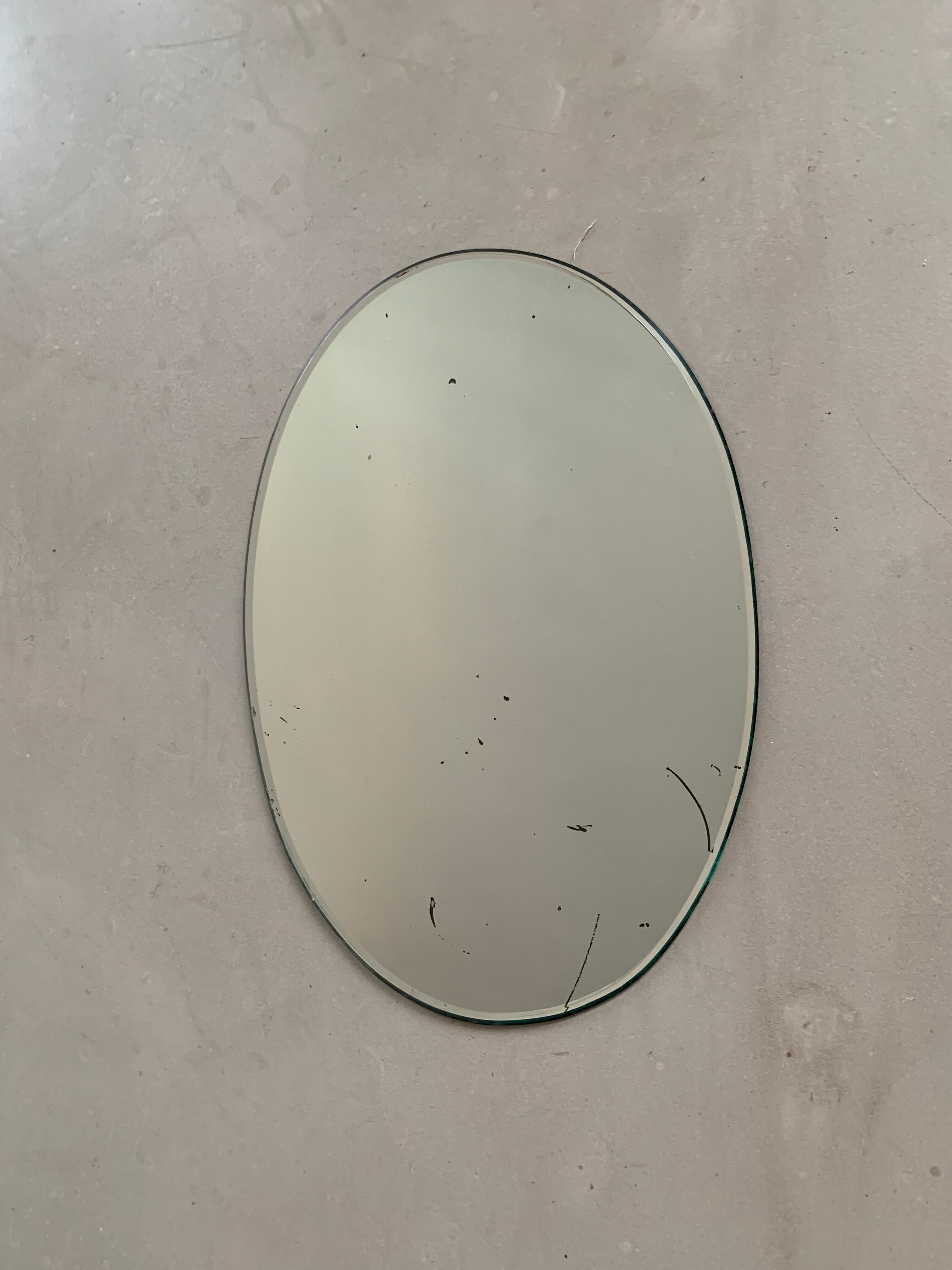 Oval mirror beveled old 32x47cm
