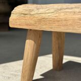 Side table in blond teak openwork tray