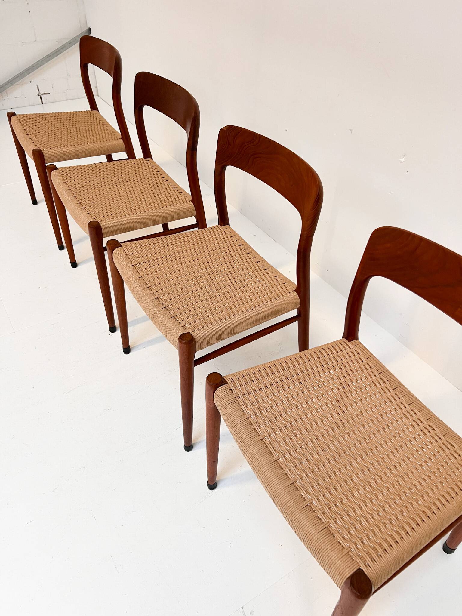 Refurbished set of 4 Model 75 chairs by Niels Møller, 1960s