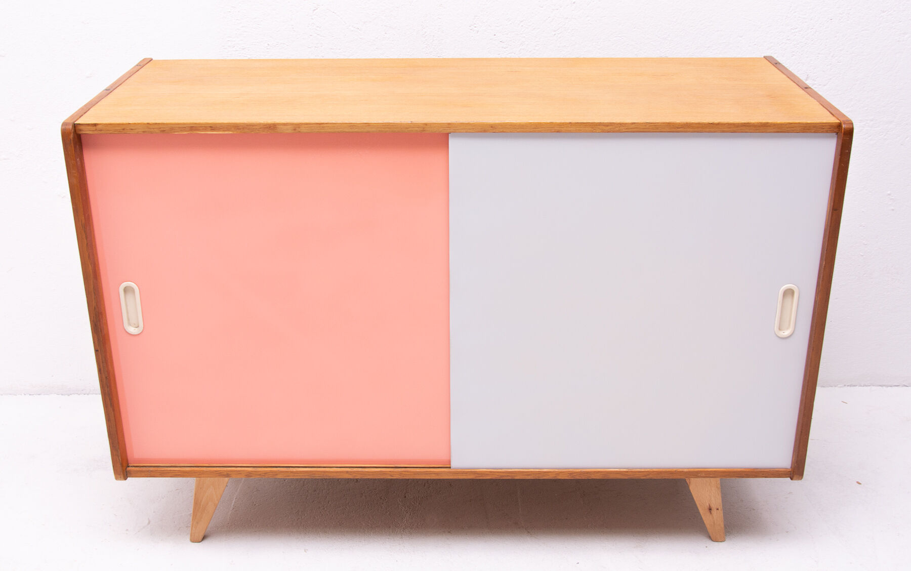 Sideboard No. U-452 by Jiří Jiroutek, 1960, Czechoslovakia