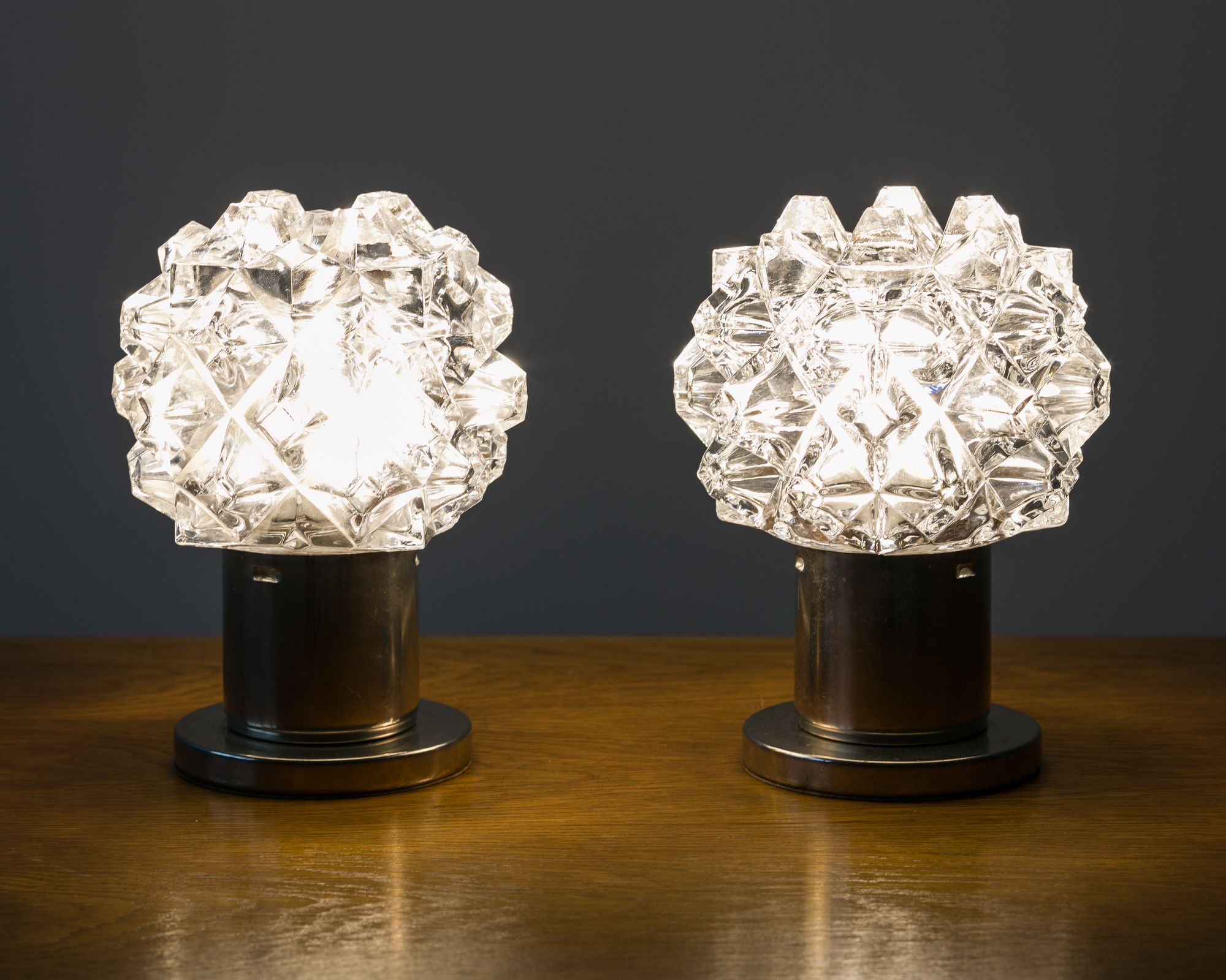 Table lamps, 70