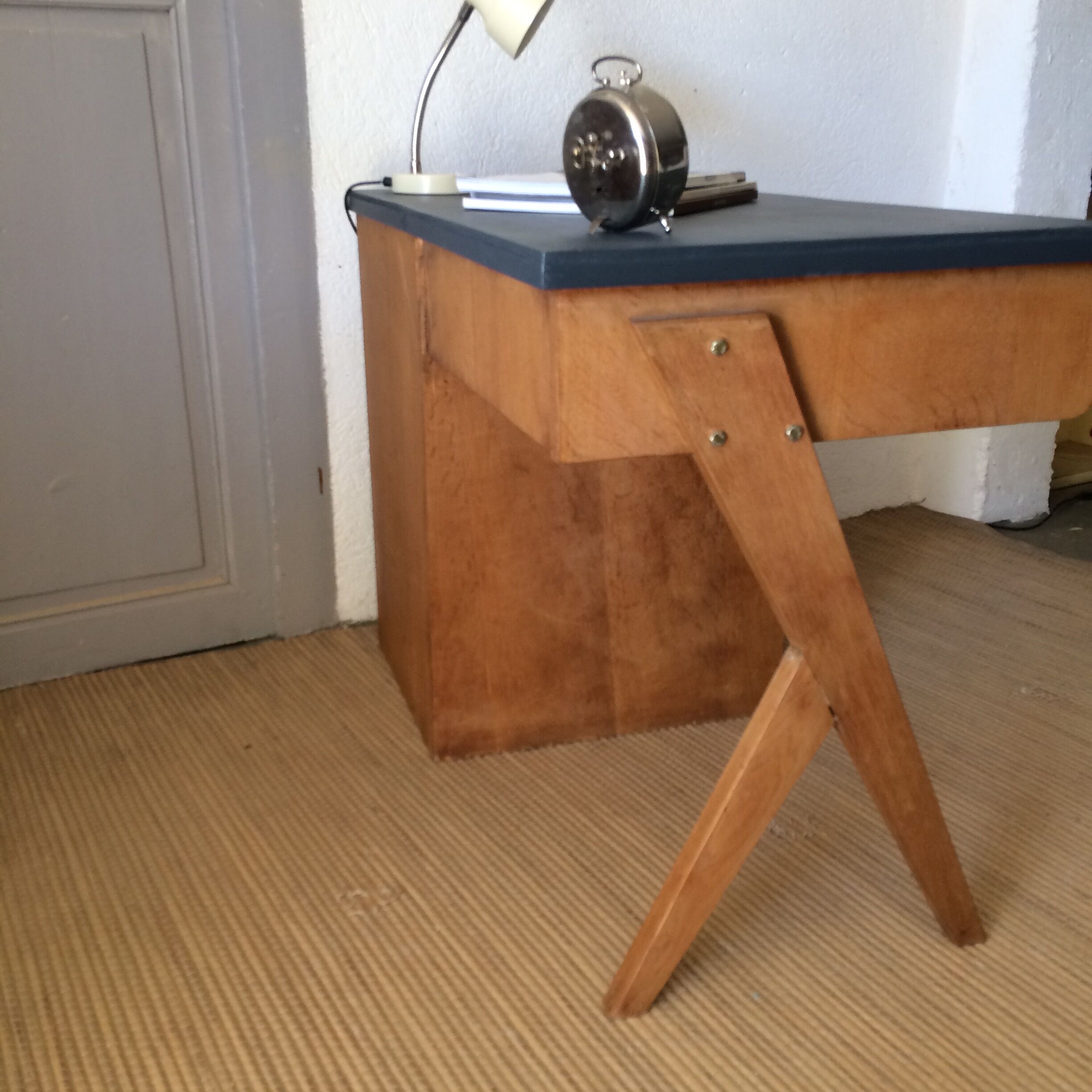 Bureau vintage pieds compas bois