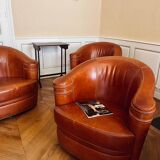 Fauteuil pivotant Romeo by Claude Dalle