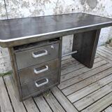 Strafor desk in brushed metal