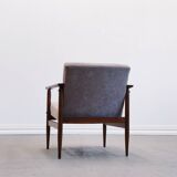 Mid Century Easy Chair in warm grey textil.