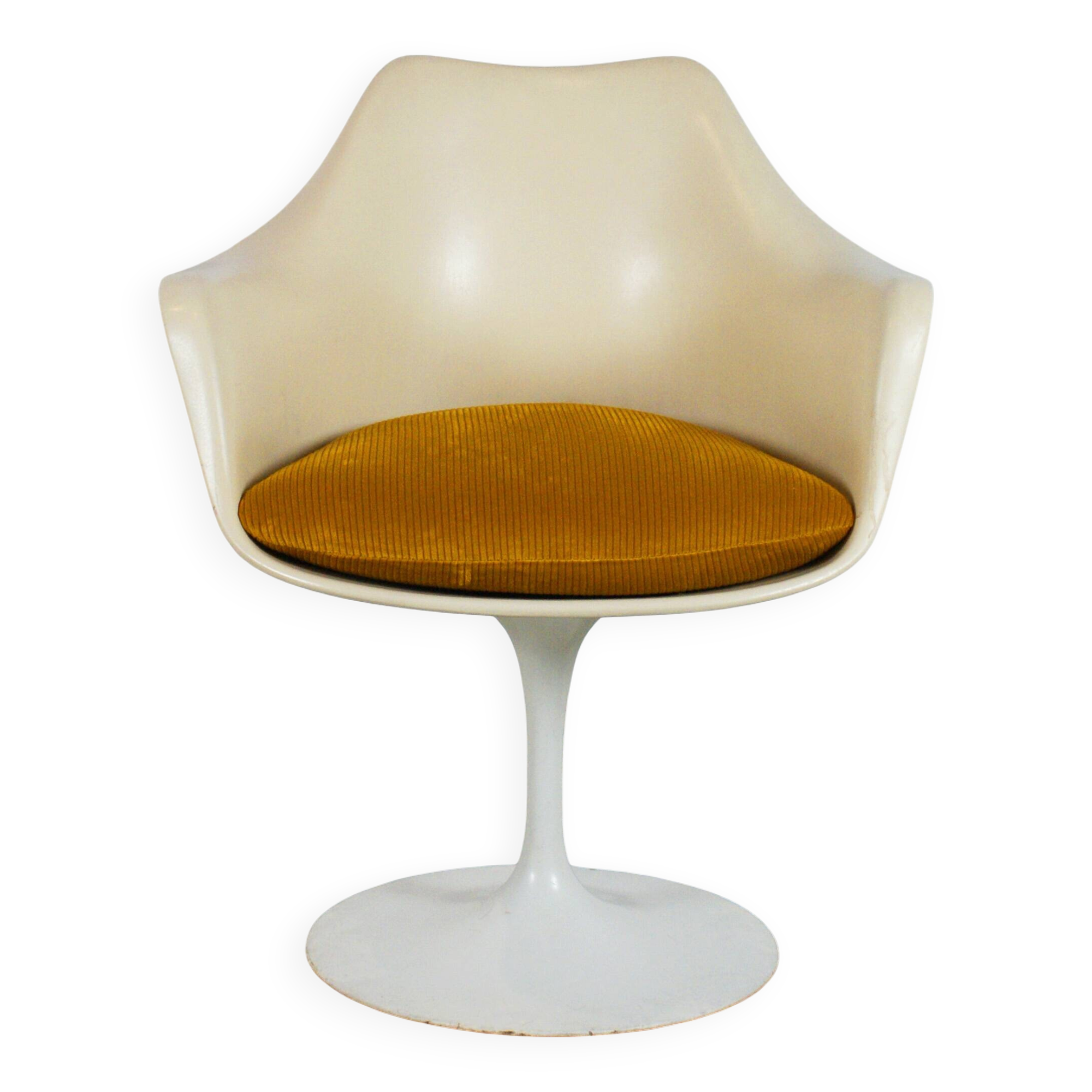 Tulip armchair by Eero Saarinen for Knoll International