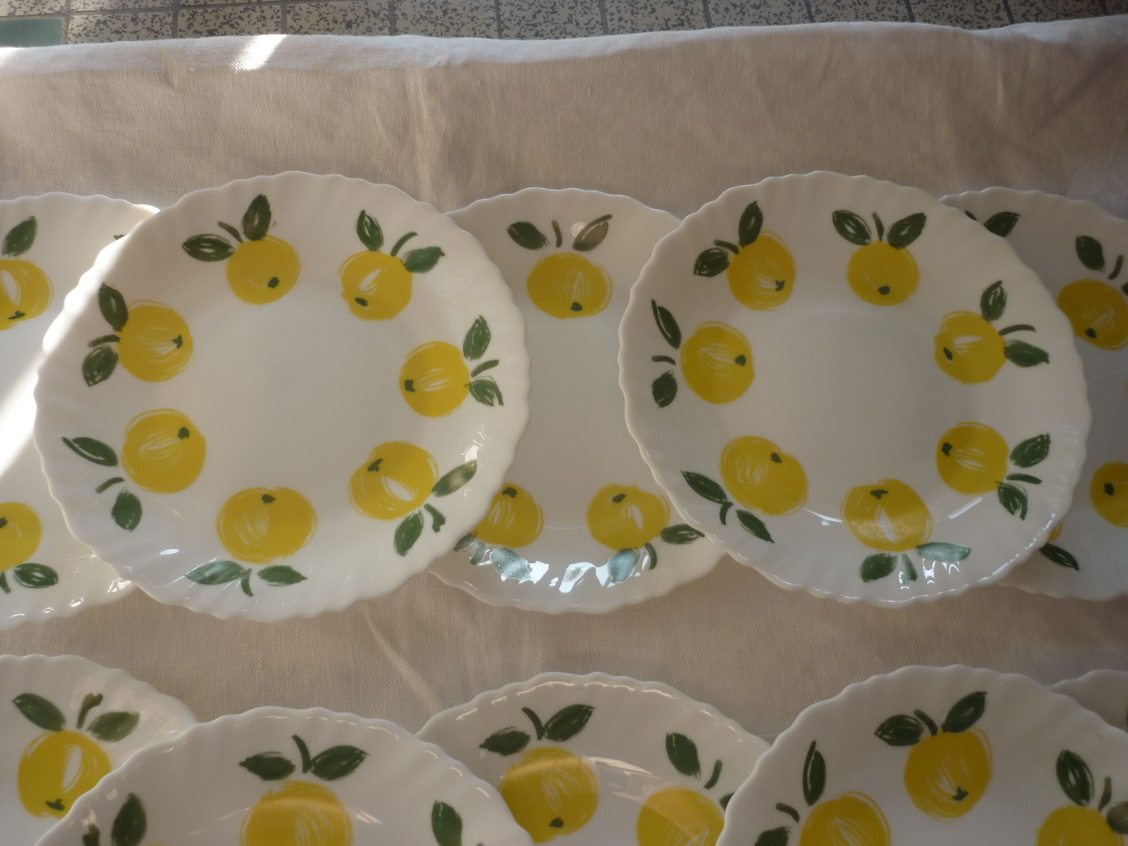 10 plates dessert decor lemons