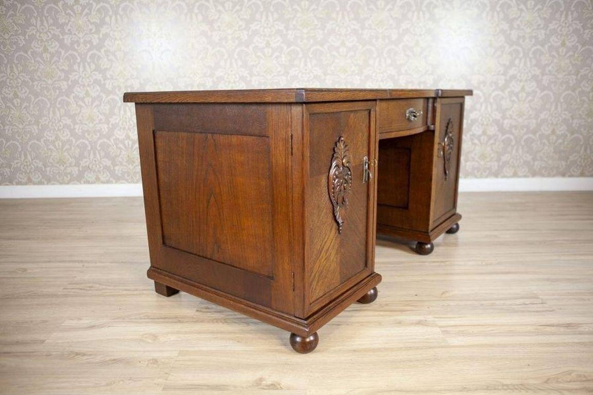 Bureau exécutif en chêne, années 1930