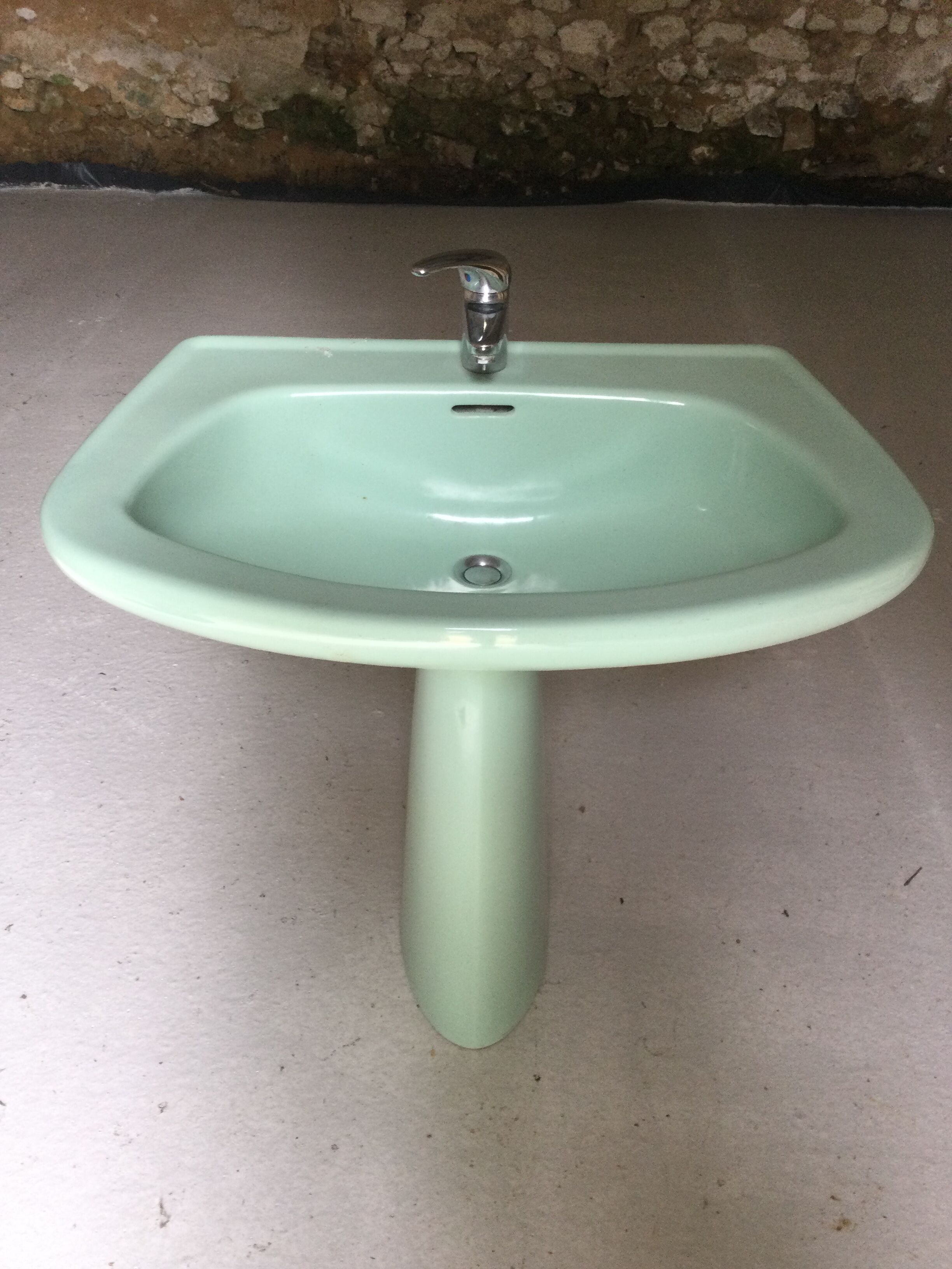 Old vintage sink year 70