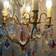 Lustre à pampilles en verres nacrés et bronze