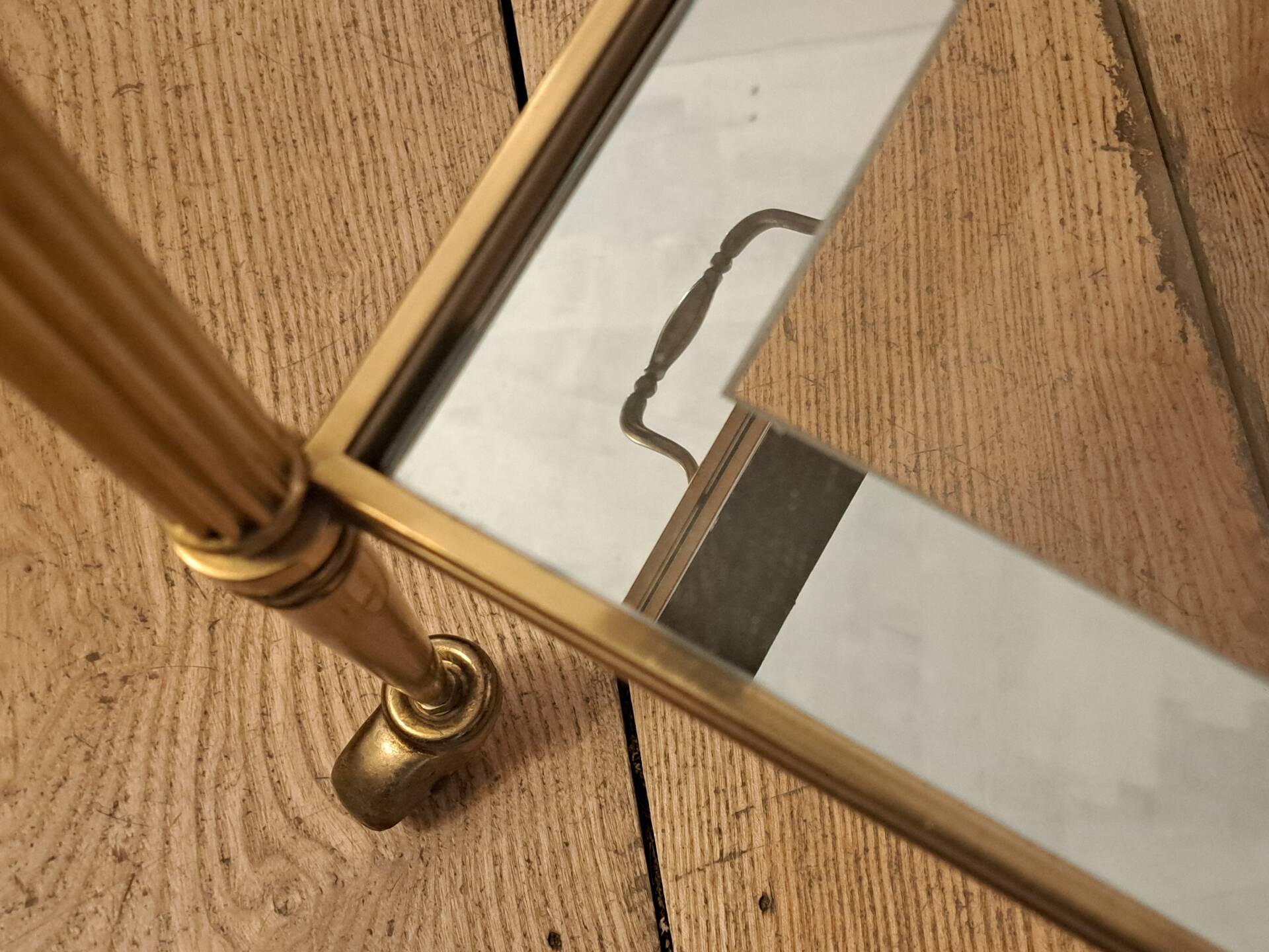 Rolling dessert trolley in gilded brass style Jansen