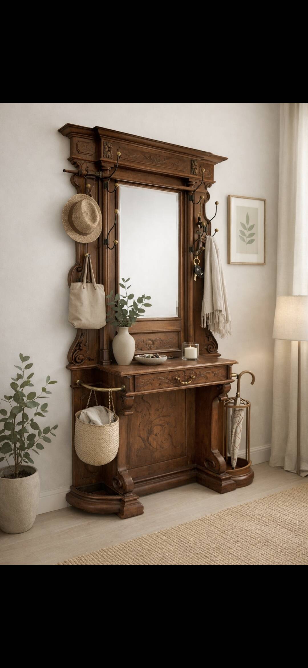 Cloakroom / umbrella stand