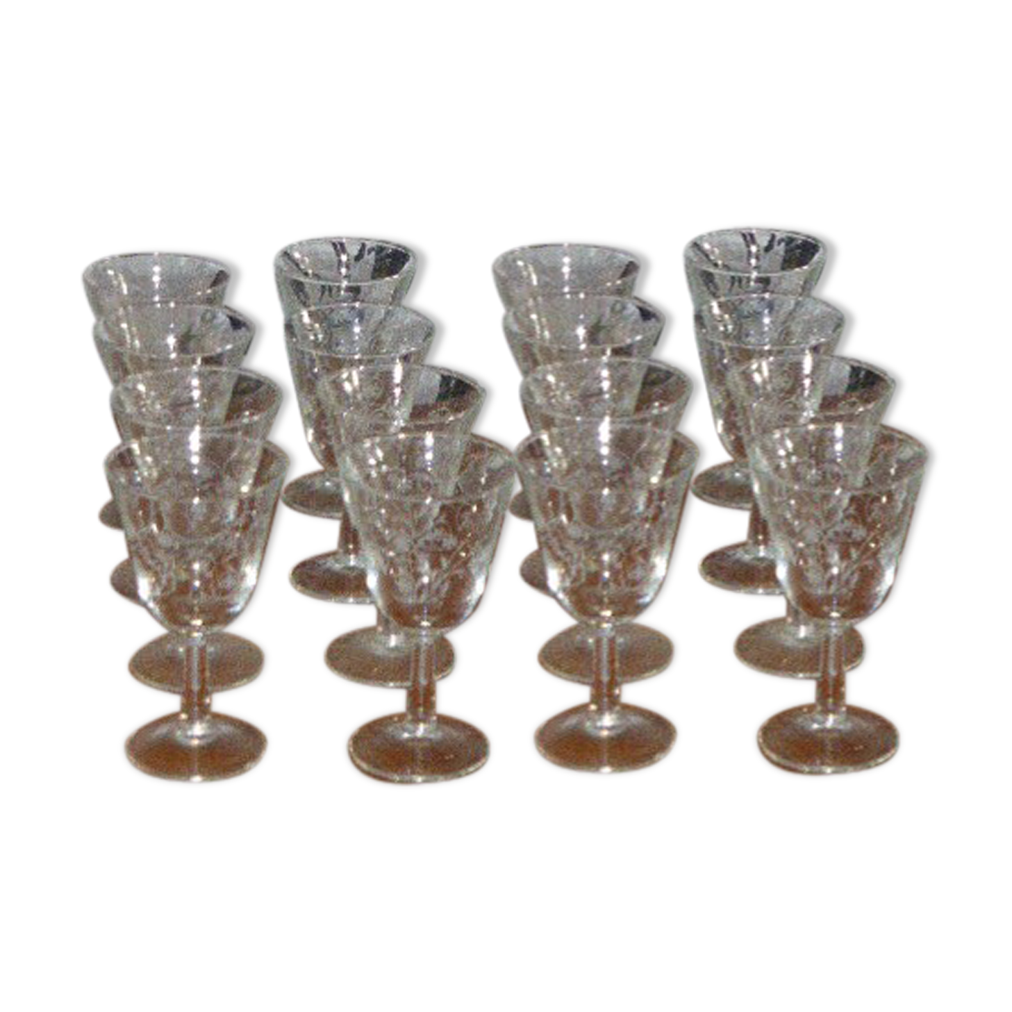 16 drinks wine, Tulip, glass shape transparent reasons silkscreens blueberries vintage 1950