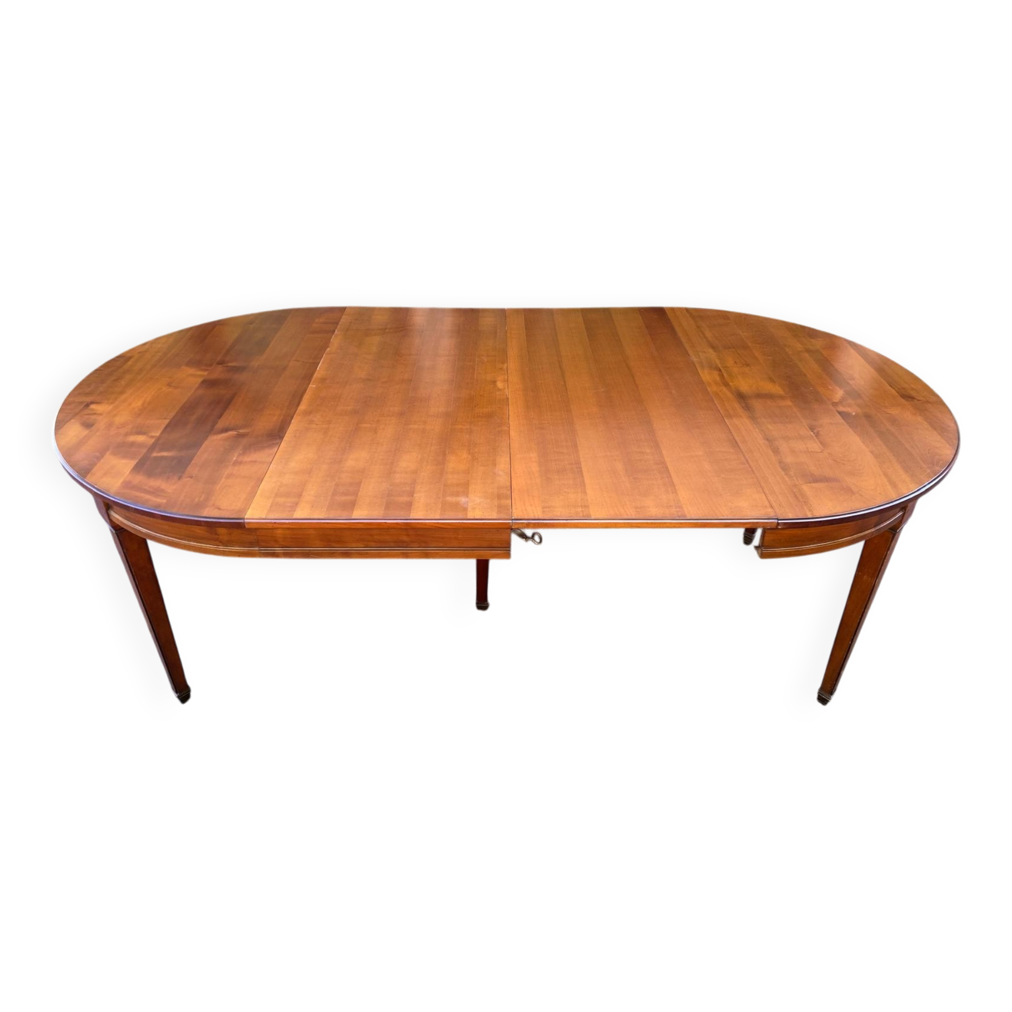 Round extendable dining table Louis XVI in cherry wood from the 1960s.