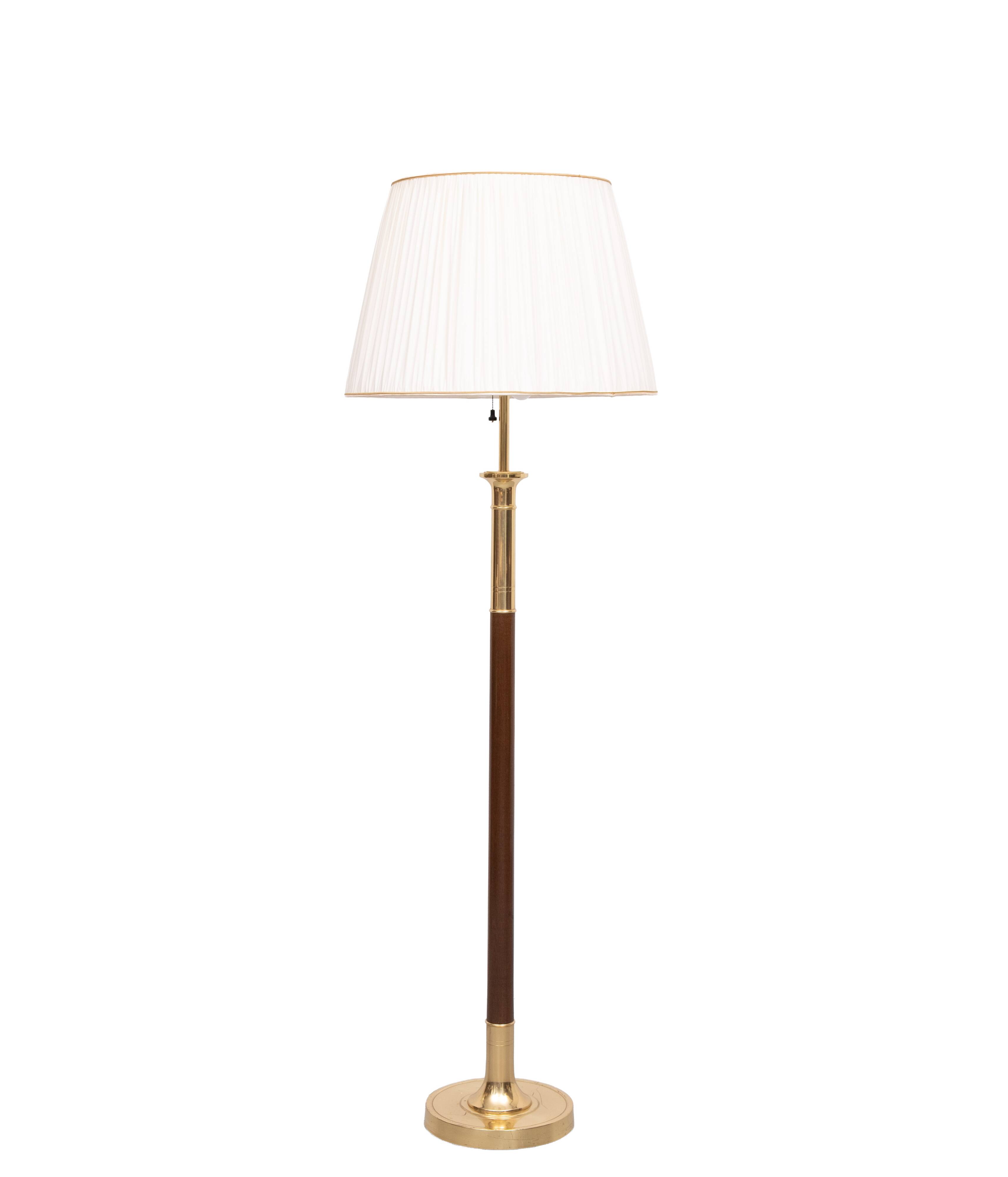Metalarte Stunning Floor lamp Brass and Mahogany 1960s Spain