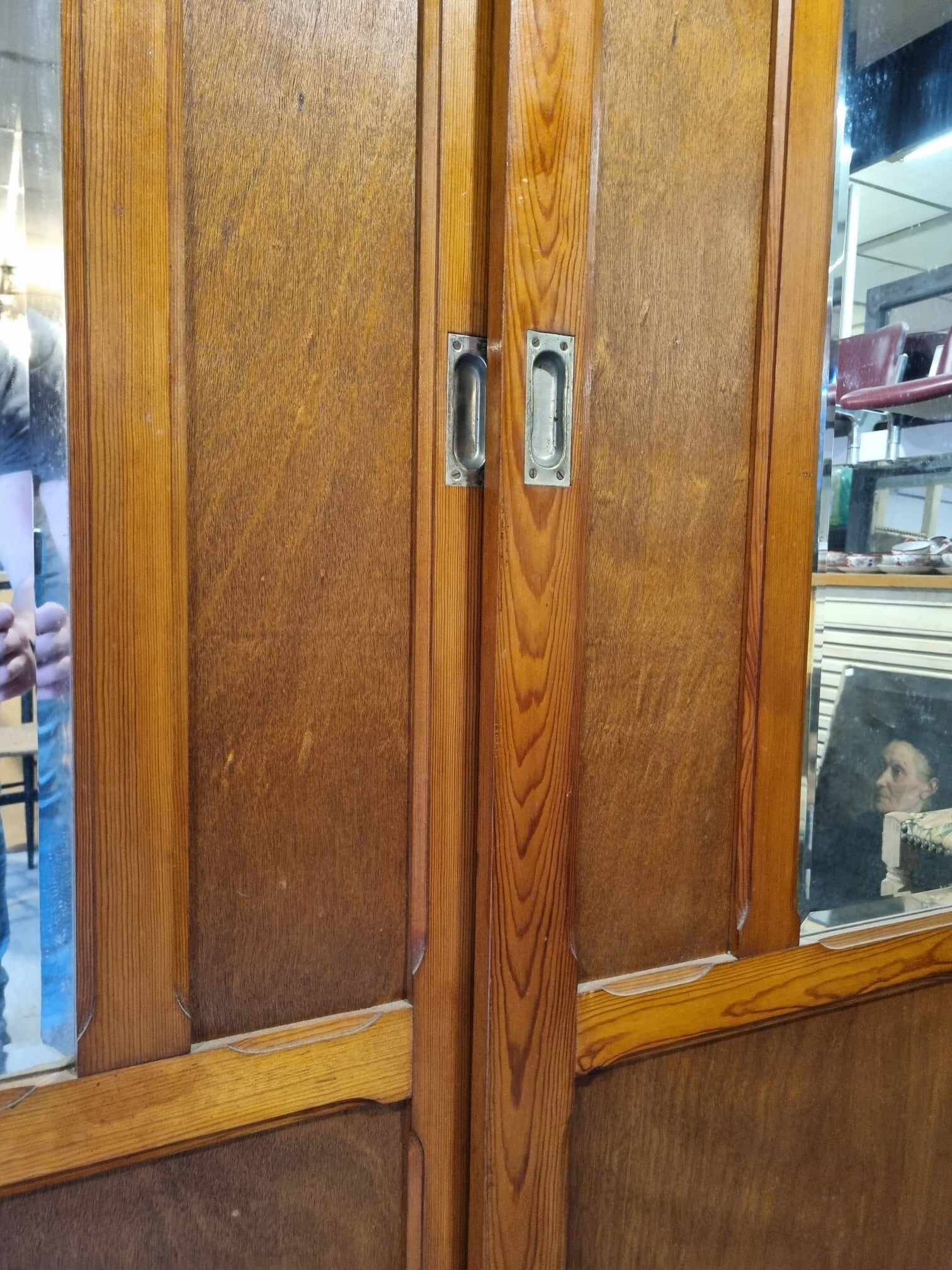 Grande Armoire Parisienne