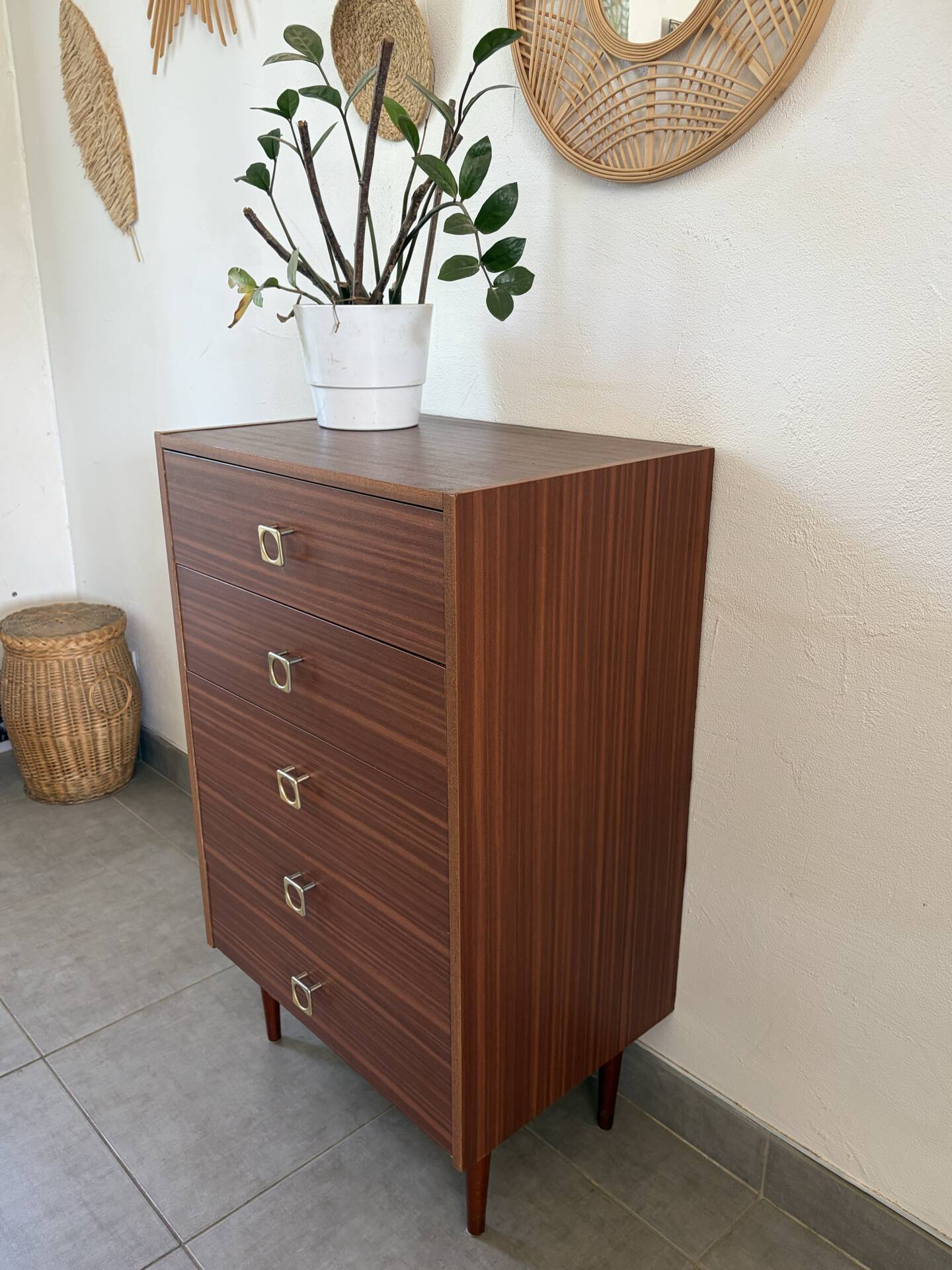 Vintage chest of drawers
