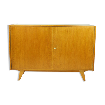 Buffet U 450 de Jiri Jiroutek , Interier Praha, Tchécoslovaquie années 1960