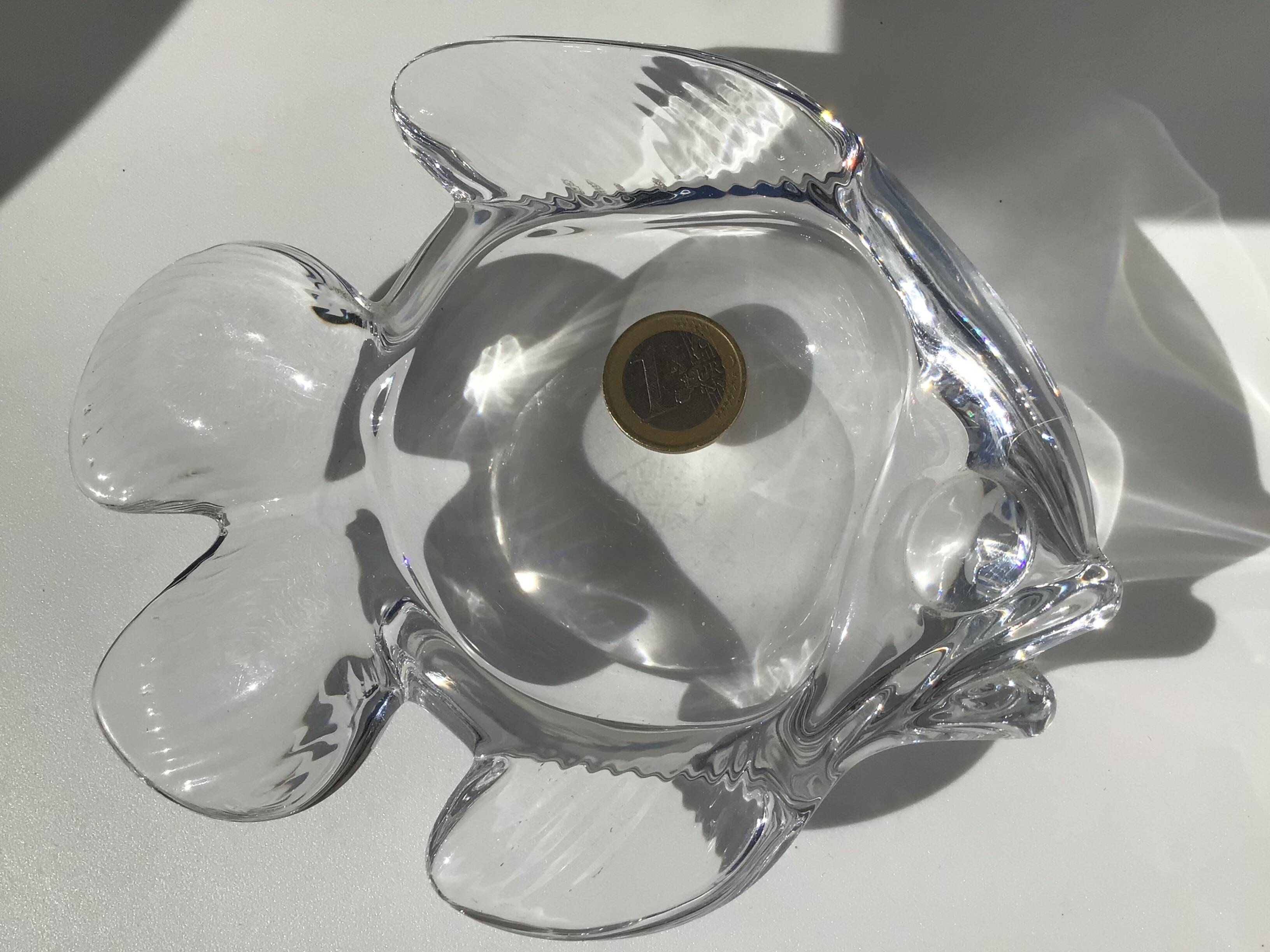 Vannes crystal fish pocket emptier