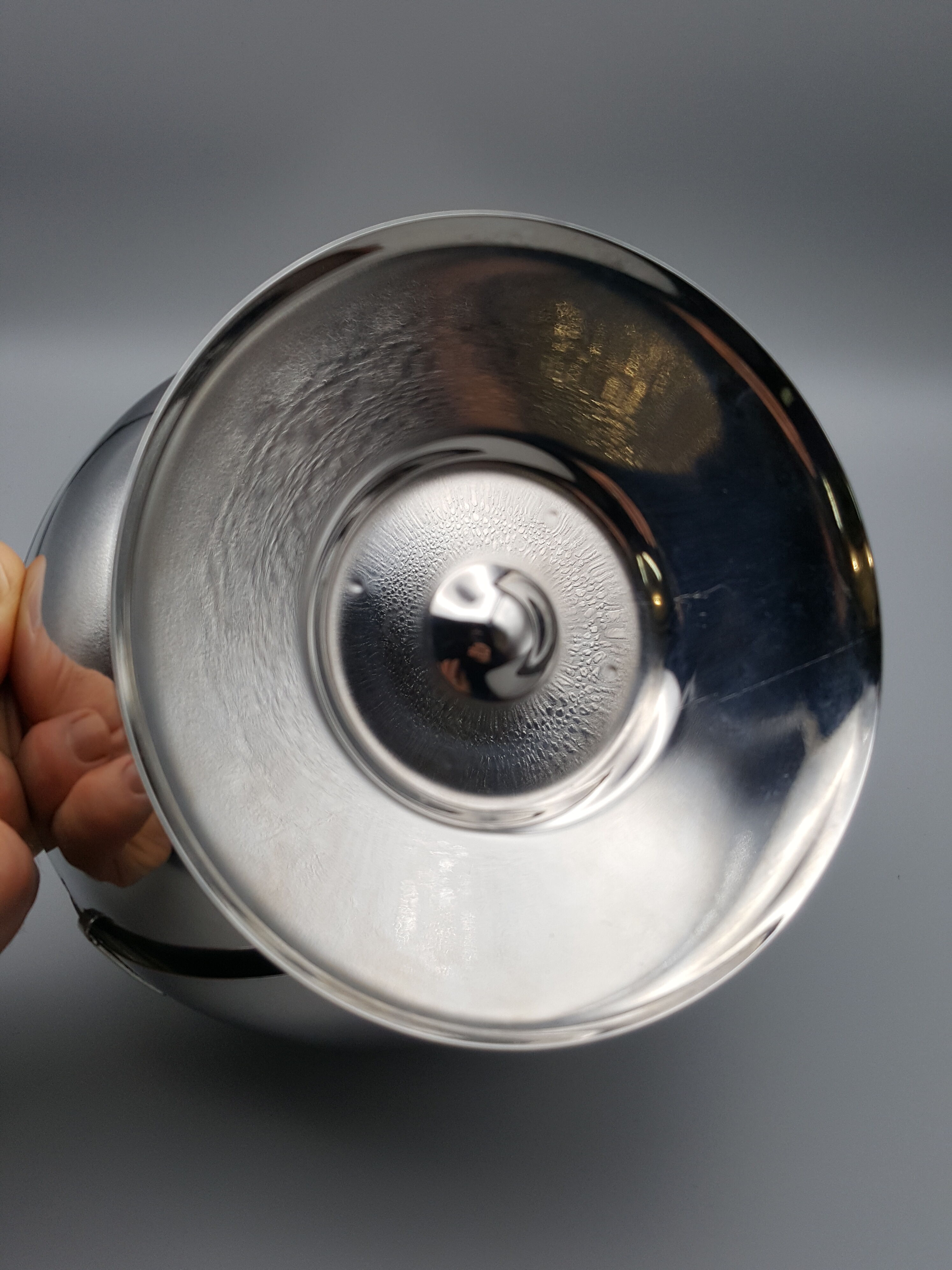 Sugar counter ball metal brass button