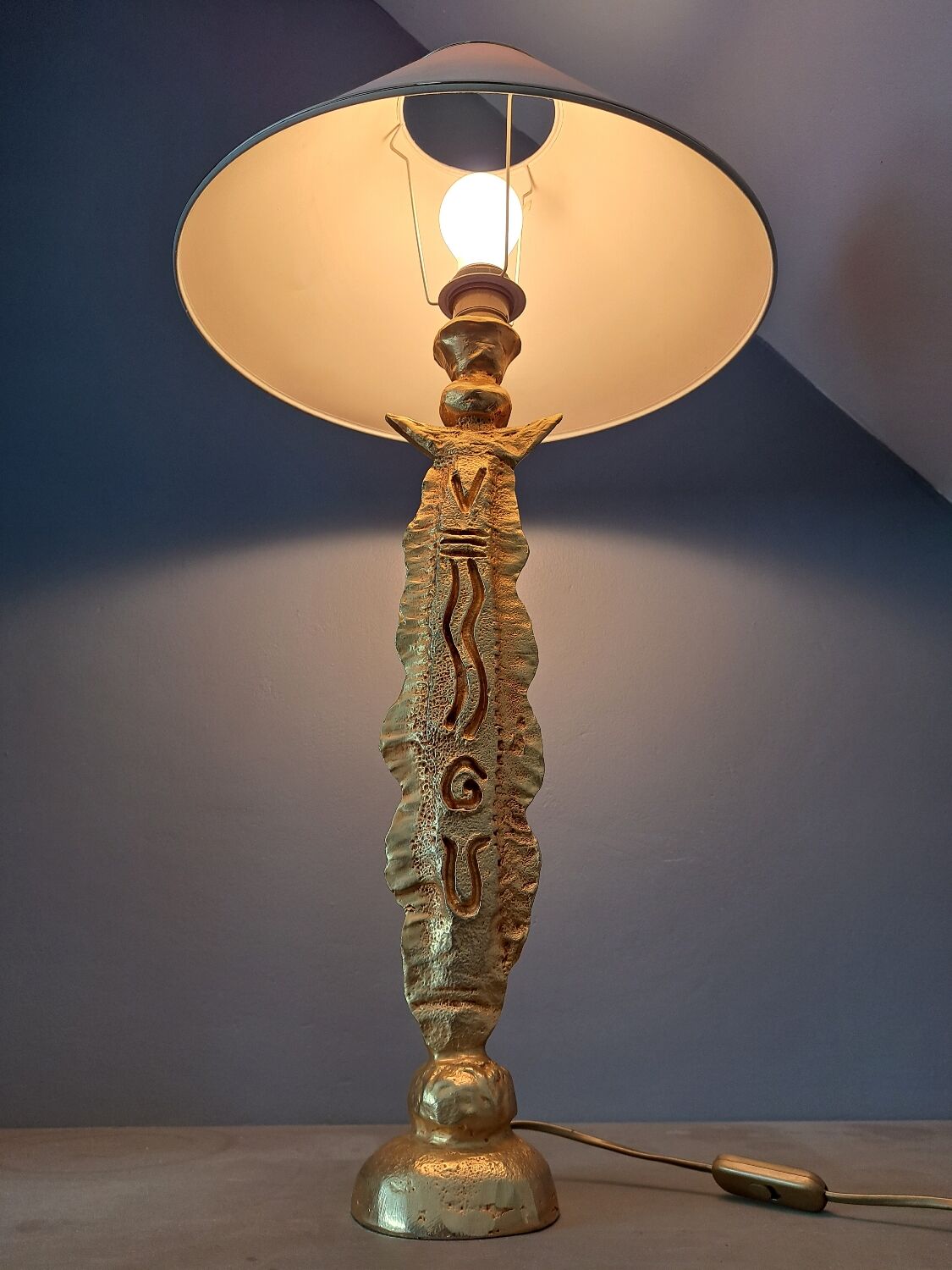 Cazenove lamp in gilded bronze