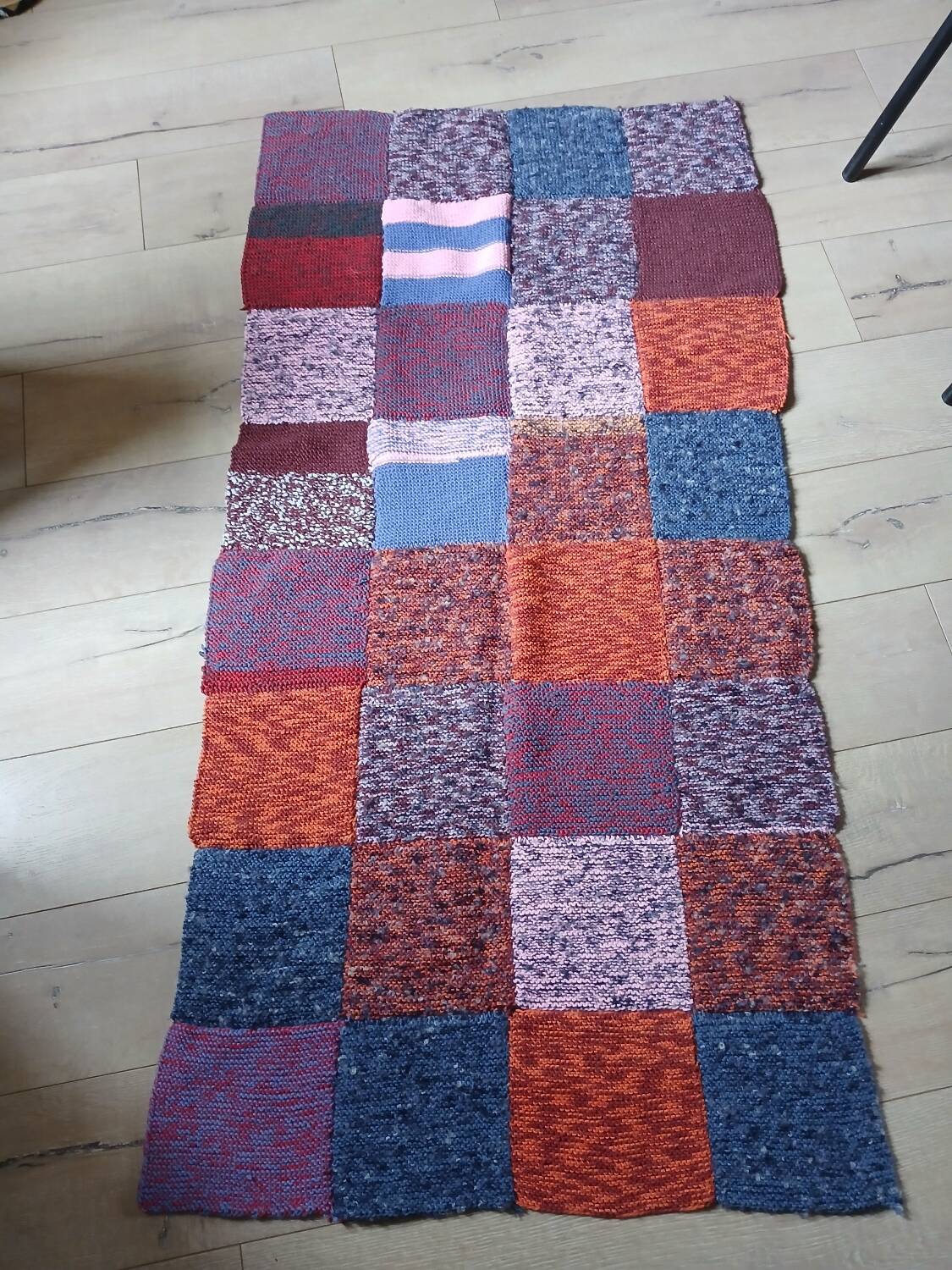 Plaid patchwork hand-knitted