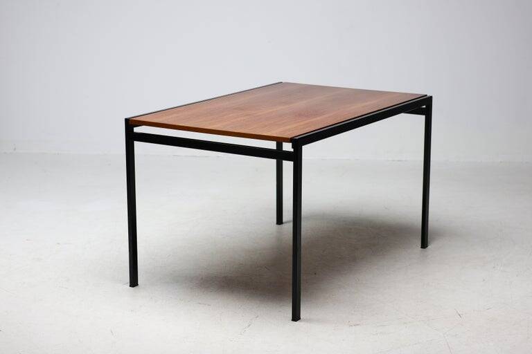 Mid-century modern extendable dining table by Pastoe, Netherlands