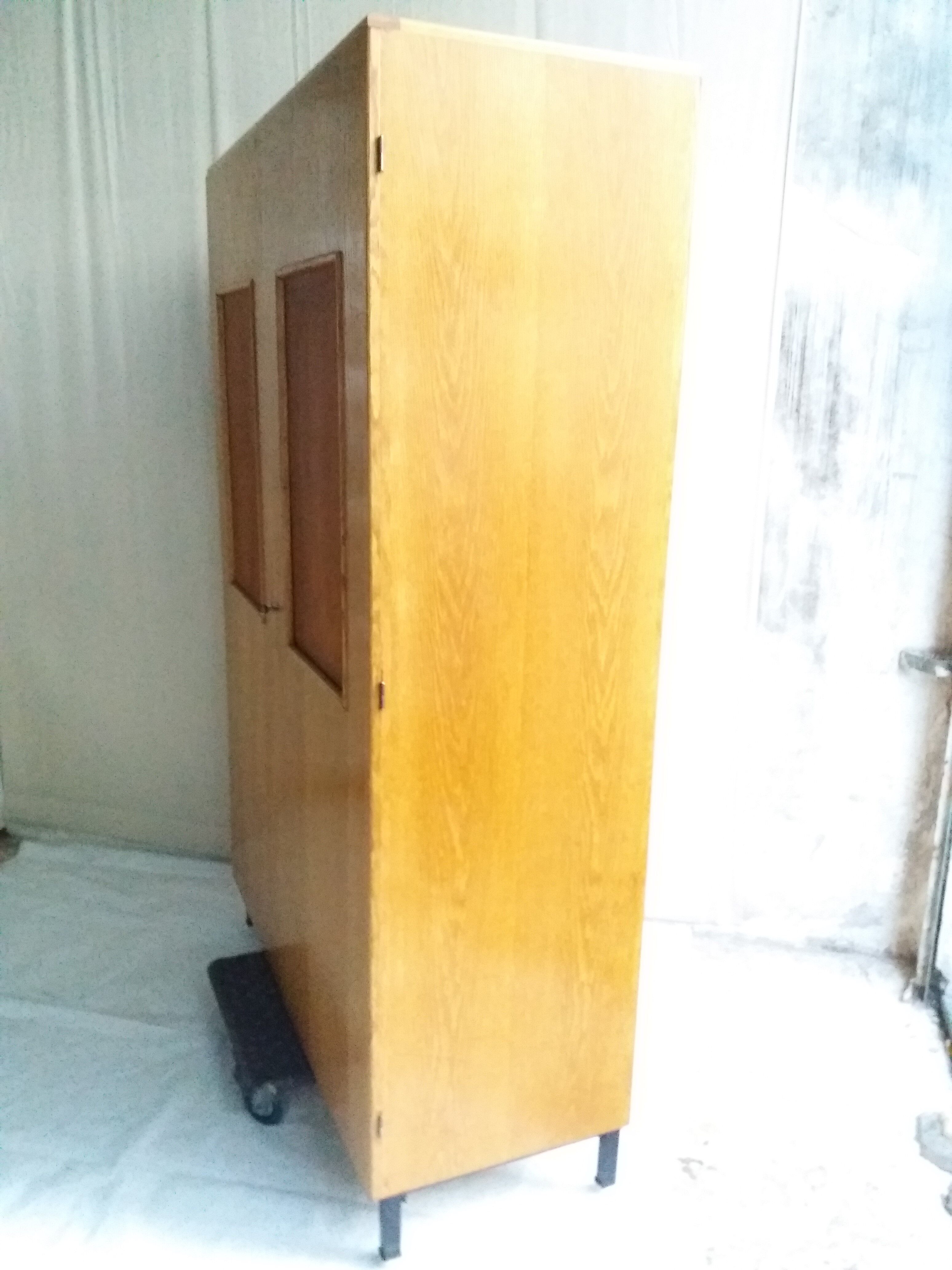 School vintage wardrobe