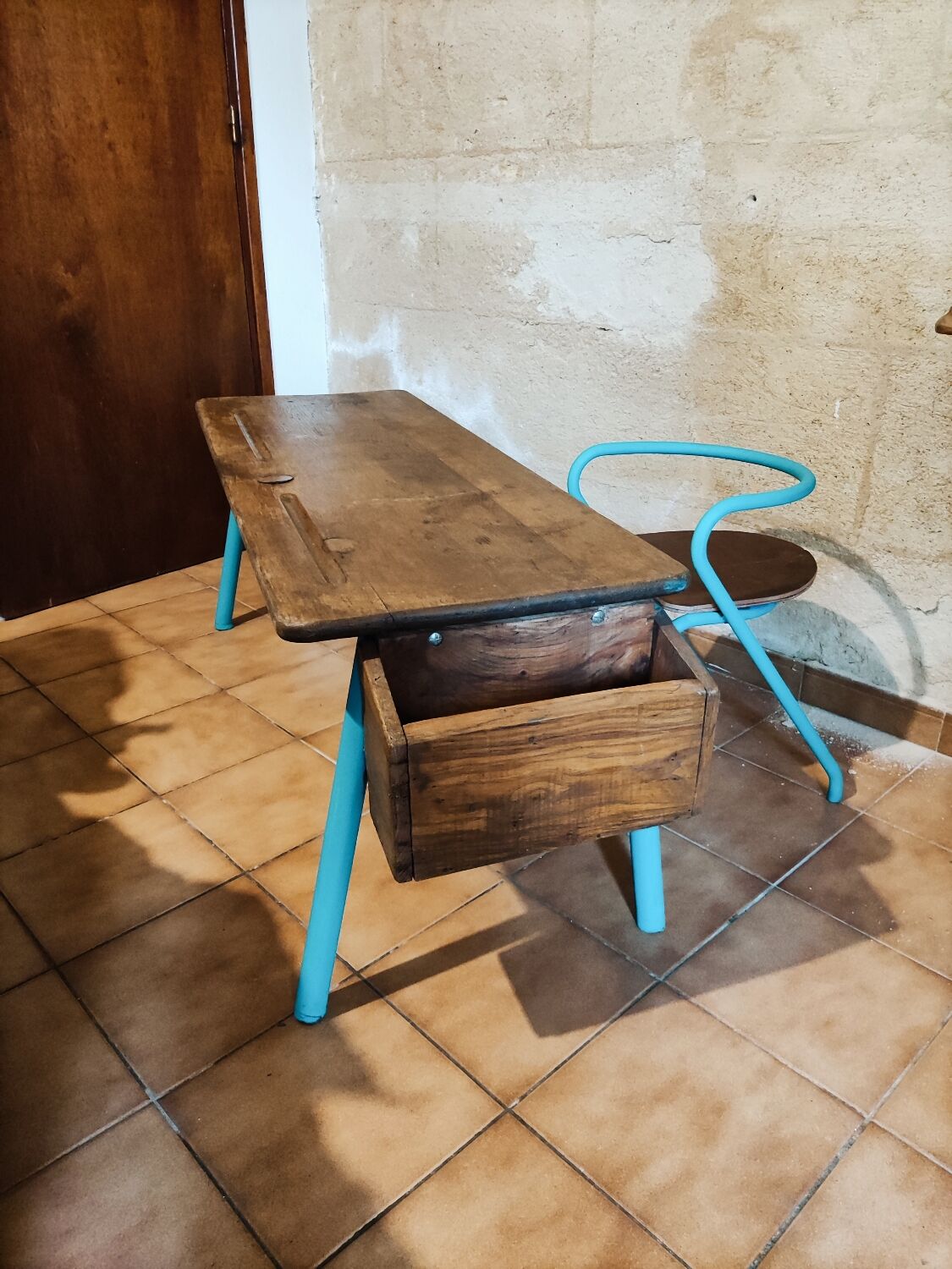 School desk desk with chair
