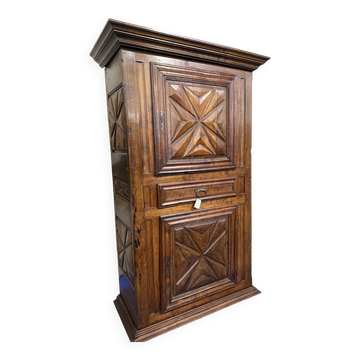 Louis XIII oak wardrobe, diamond points, 17th century