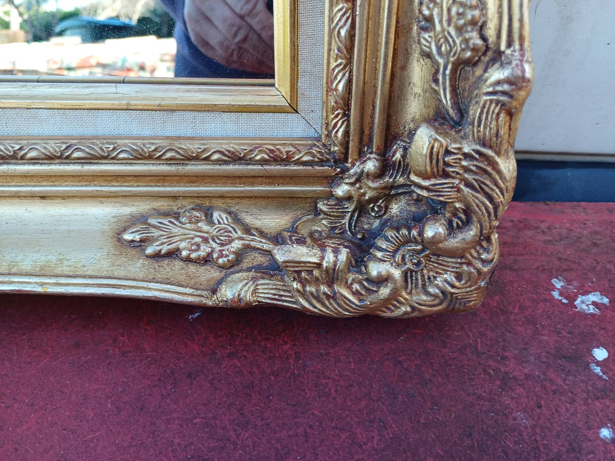 Mirror wood and gilded stucco