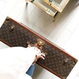Former Louis Vuitton Alzer suitcase  70