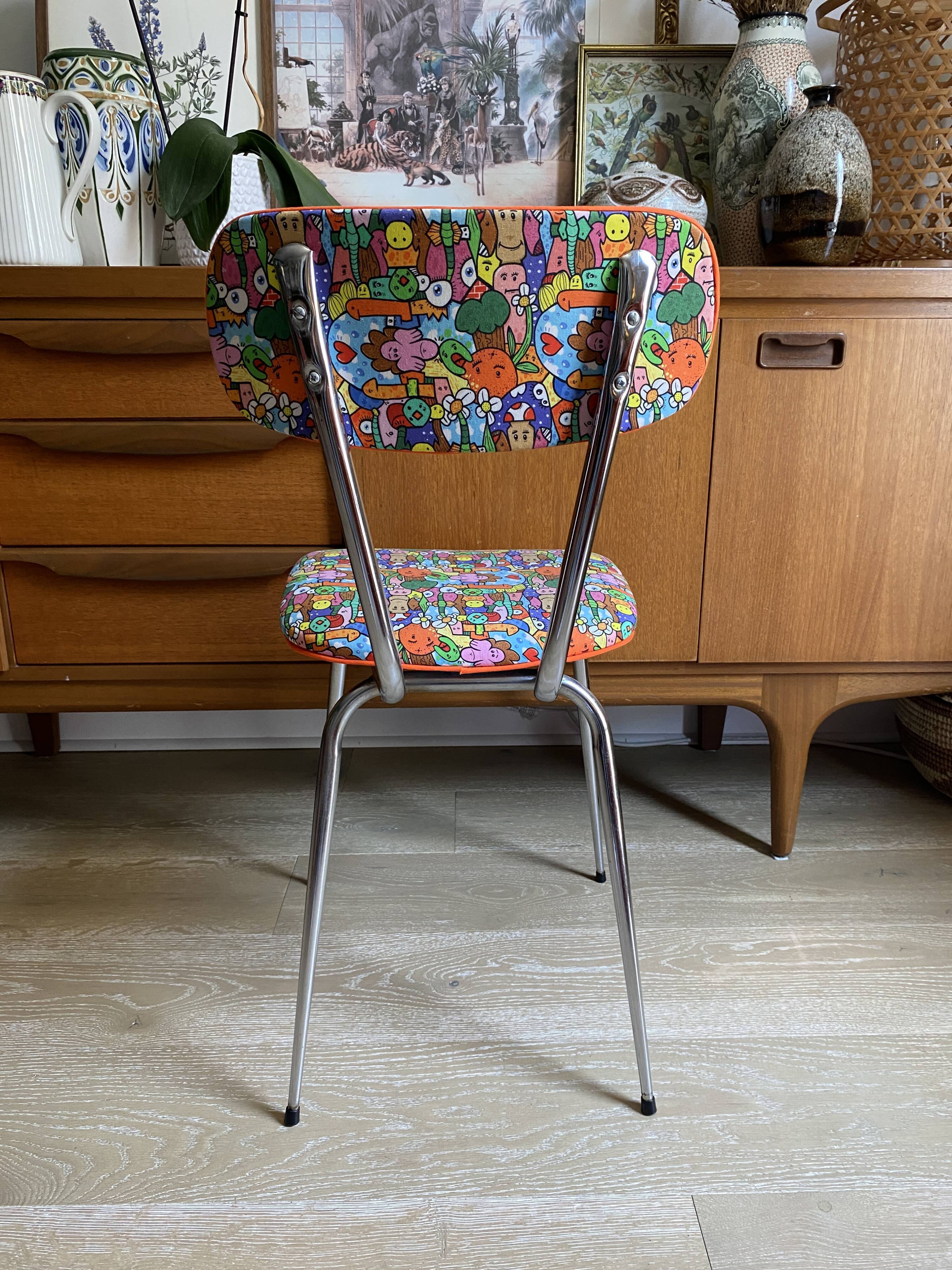 Reupholstered antique chair - Jigé limited edition