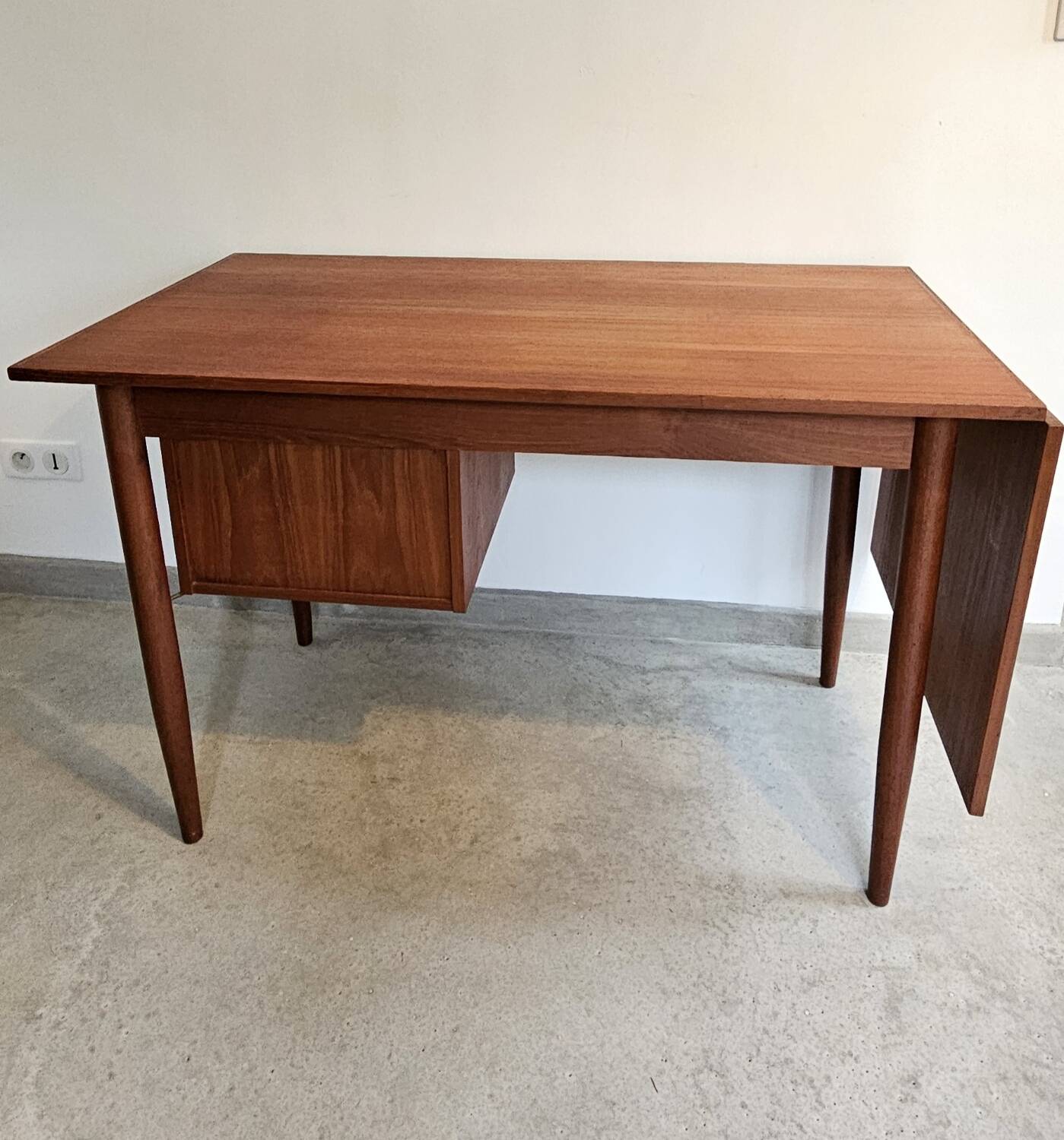 Gunnar Nielsen Tibergaard desk 1960 vintage Scandinavian teak