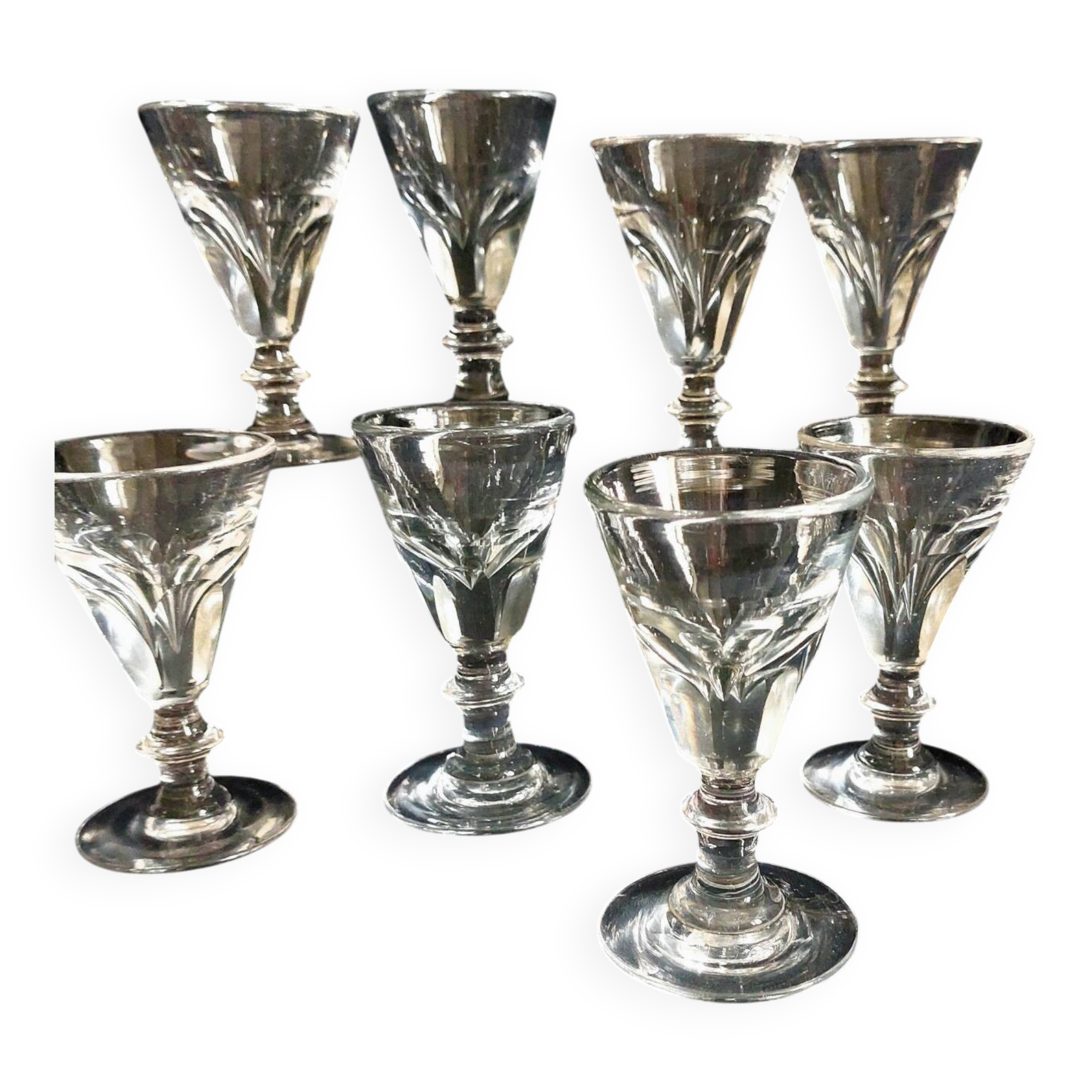 8 Art Deco bistro glasses
