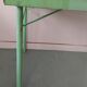 Table de jardin verte en metal patiné
