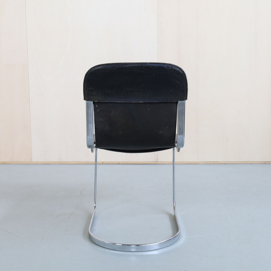 Chaise de salle à manger en cuir de Cidue, années 1970