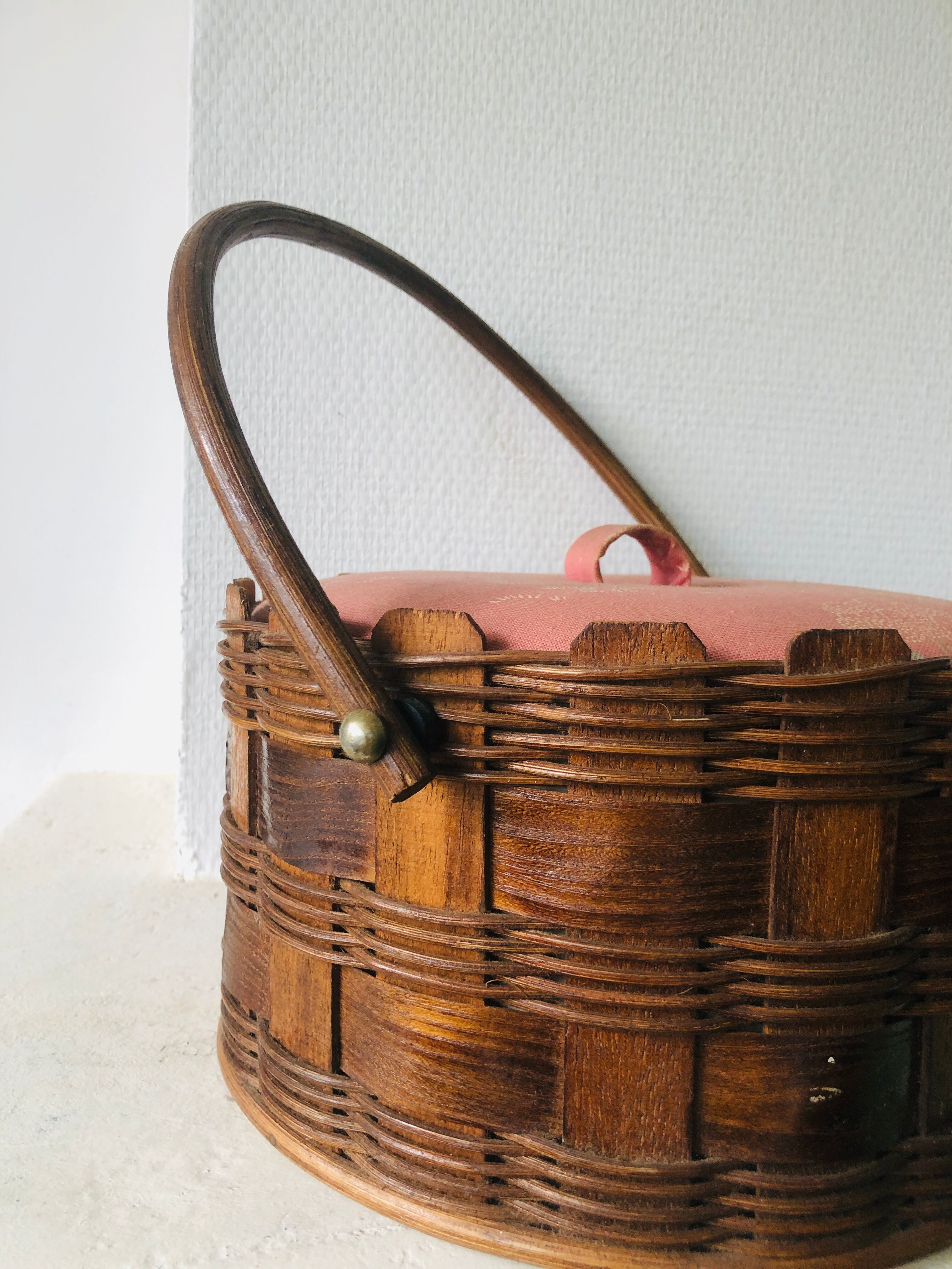 Working sewing box made of woven rattan