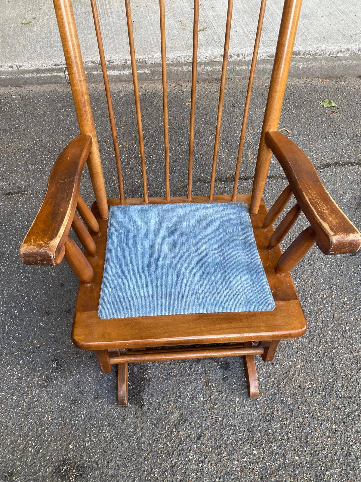 Towne Square American rocking chair