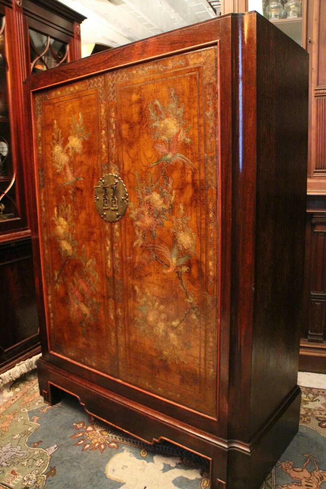 Cabinet in trompe l'oeil furniture bar decorated Far East China