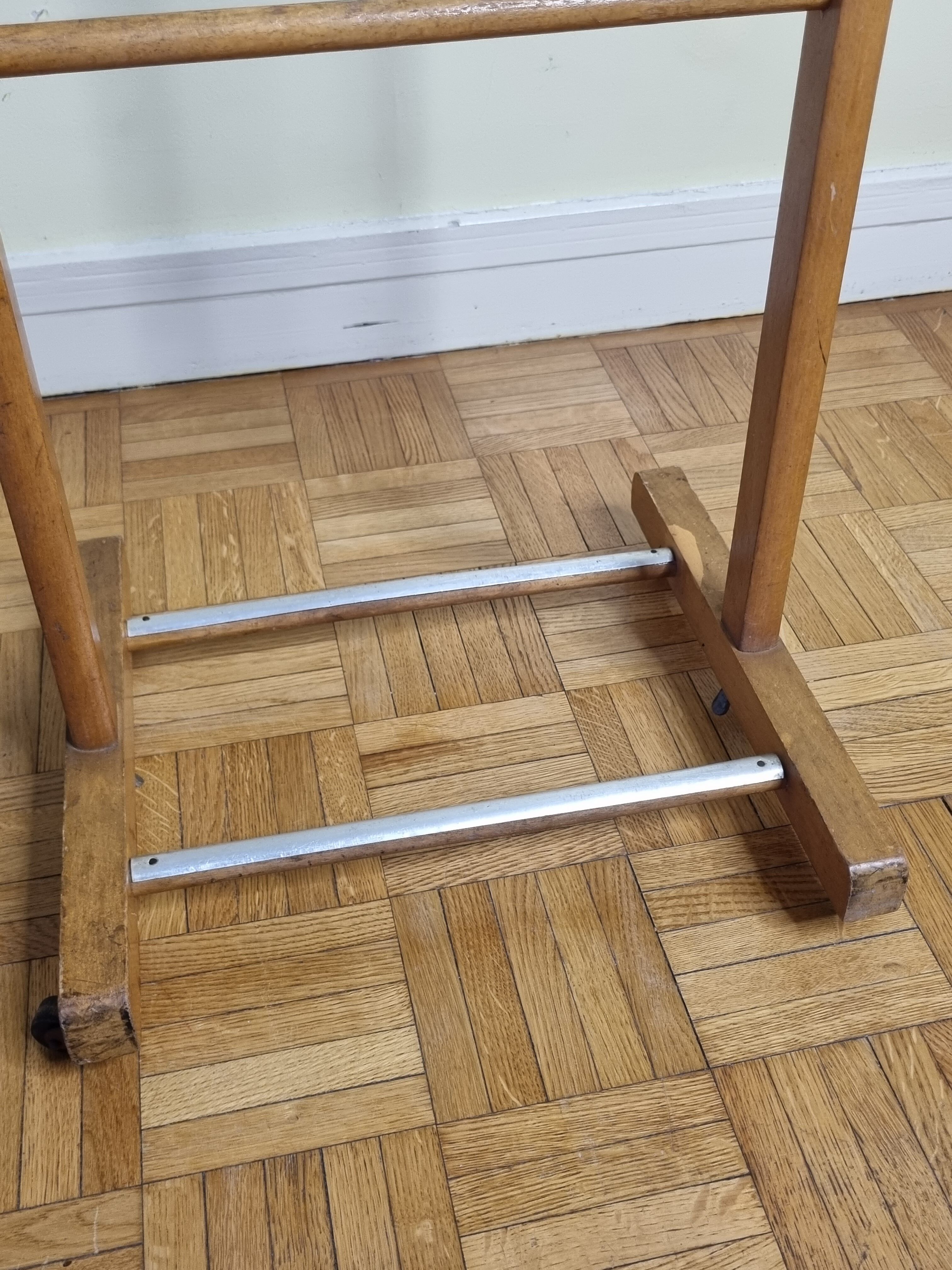 Night valet, blond wood, 50s