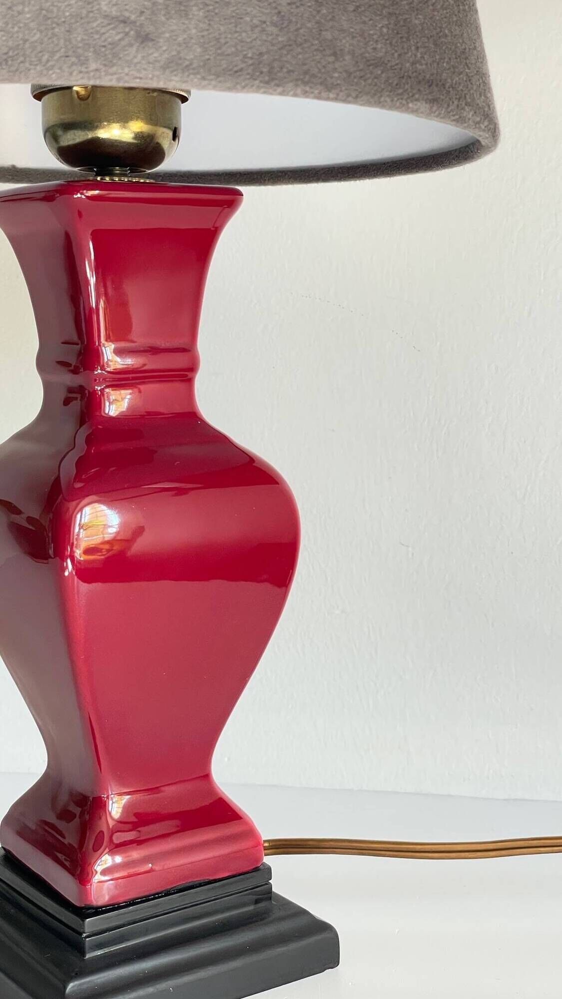 VINTAGE Chic Ceramic and Velvet LAMP