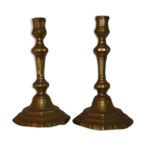 Paire de bougeoirs XVIII°