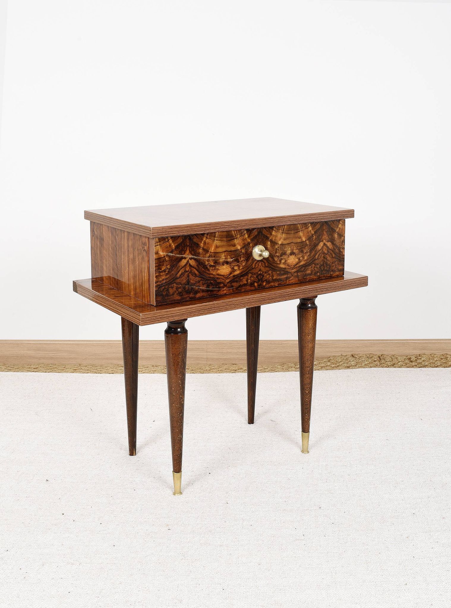Vintage bedside table from the 50s in lacquered wood and mahogany.