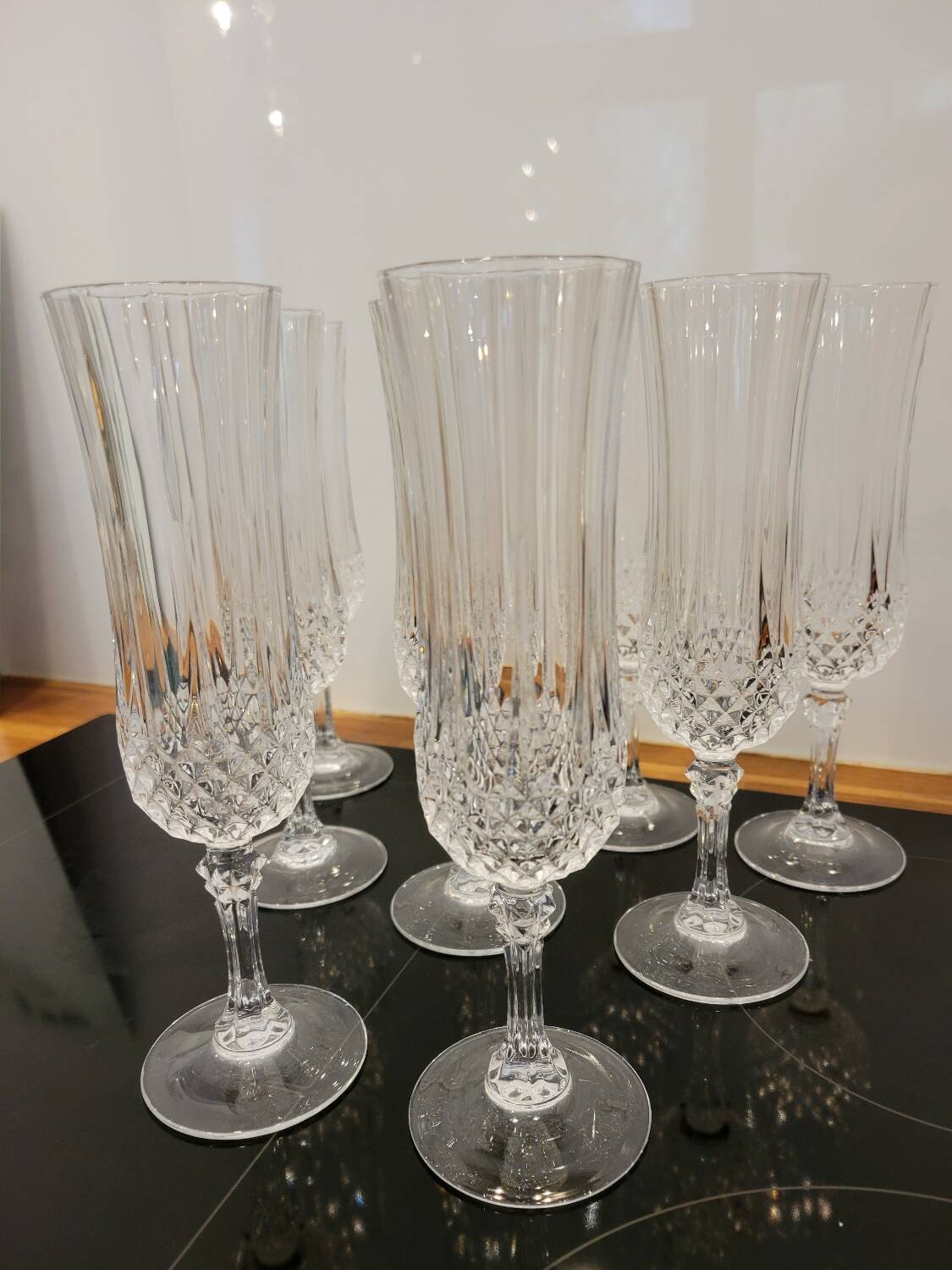 9 crystal champagne flutes from Arques model Longchamp