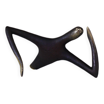 Handmade brass sculpture by Carl Auböck, Optimist Pessimist, model no. 4059.