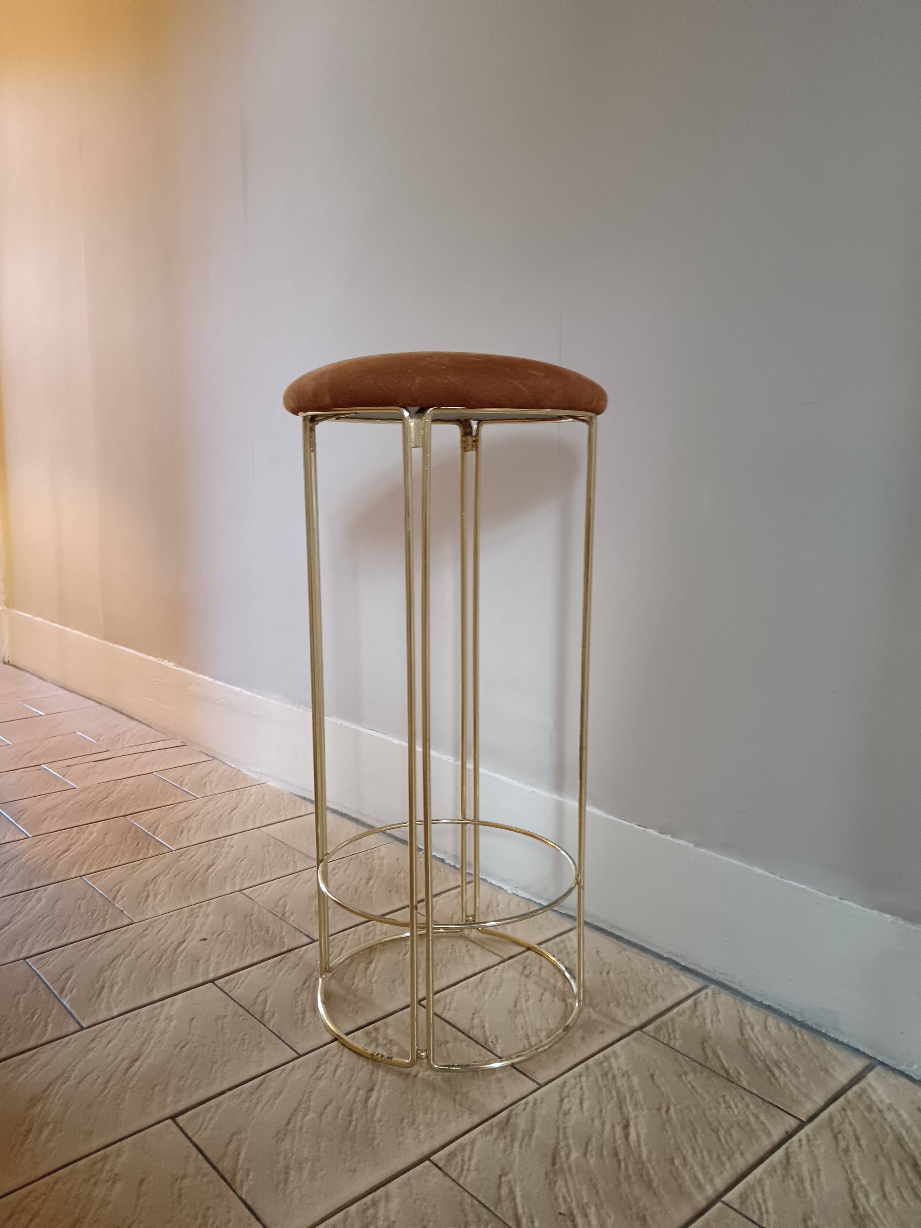 Wireframe birdcage stool