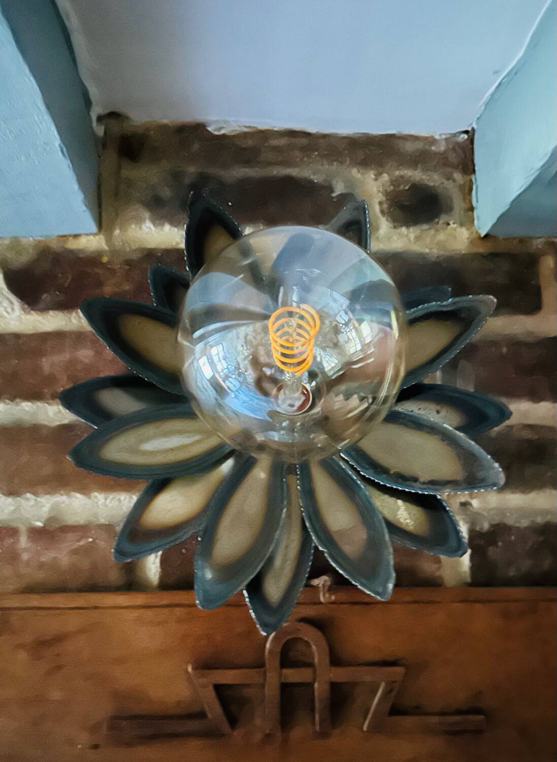 Applique murale fleur métal vintage
